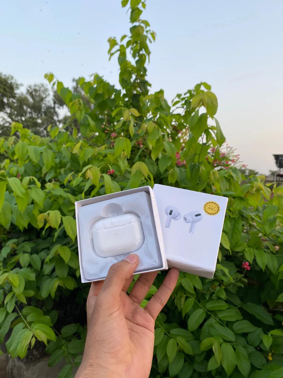 7 in 1 Ultra Watch | Free Earbuds